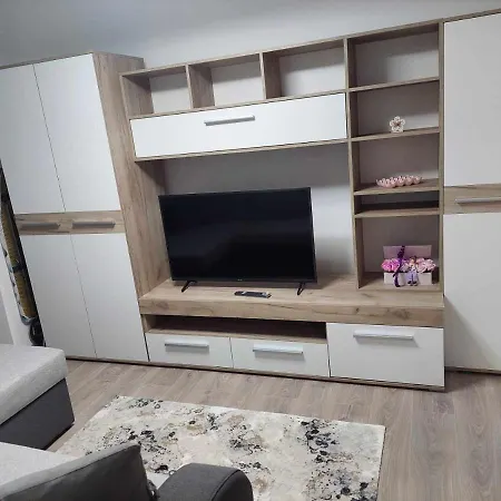 Fresh Apartman Targu Mures Exterior photo